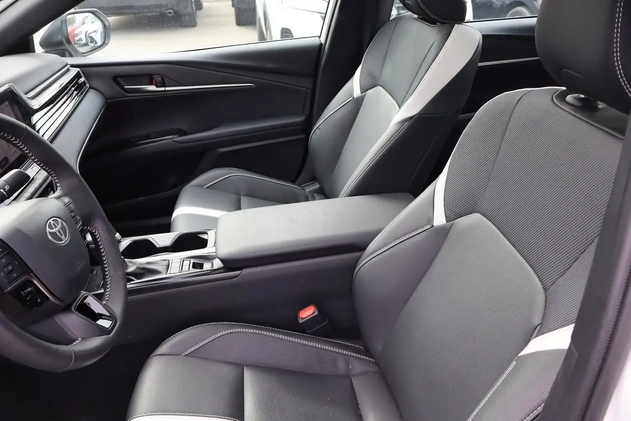 Toyota Camry снимка Toyota Camry