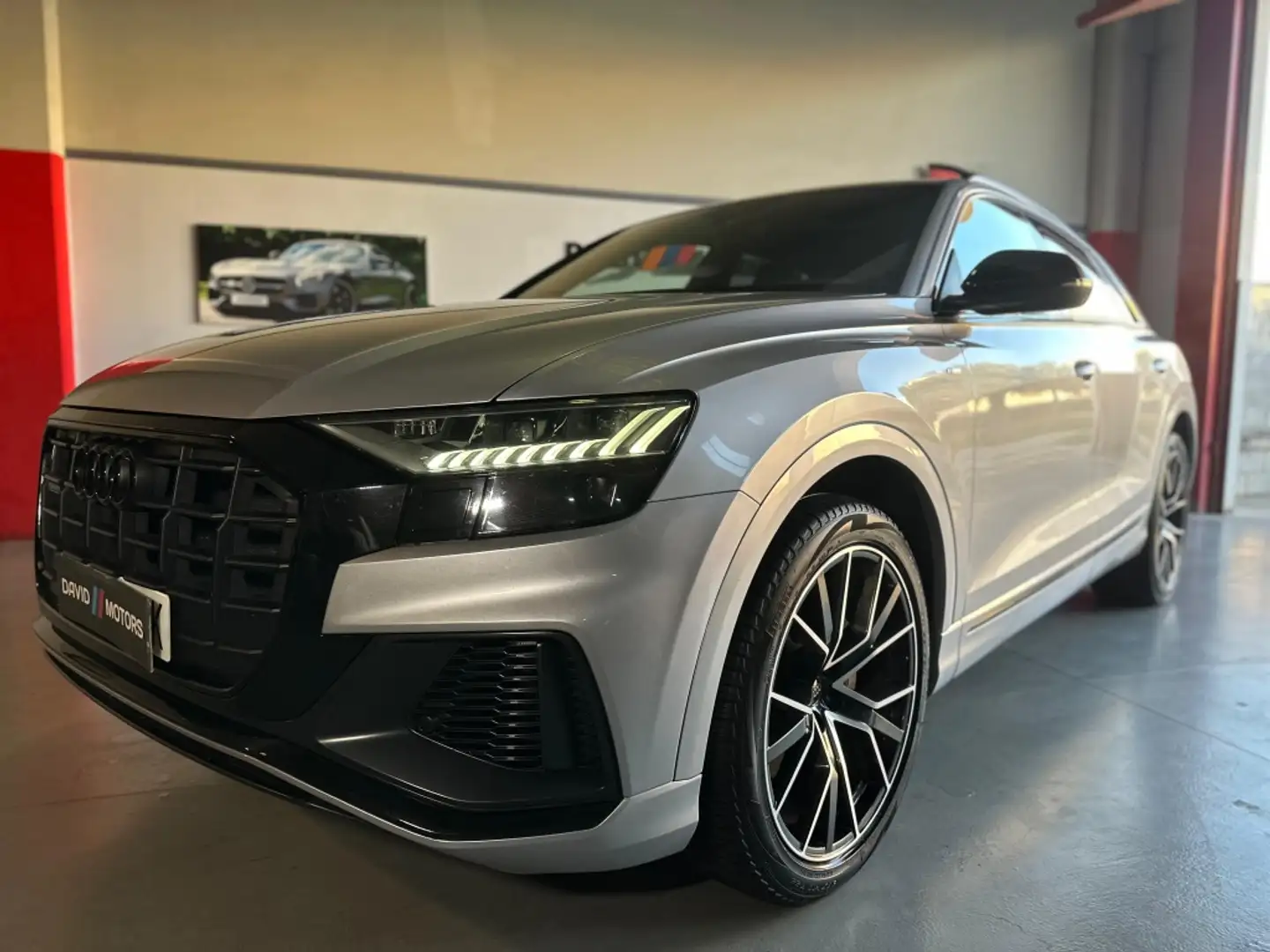 Audi Q8 50 TDI S line quattro tiptronic Gris - 1