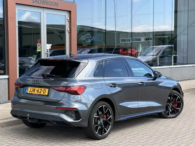 Audi A3 view 11