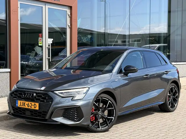 Audi A3 view 3