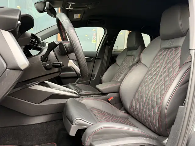 Audi A3 view 4
