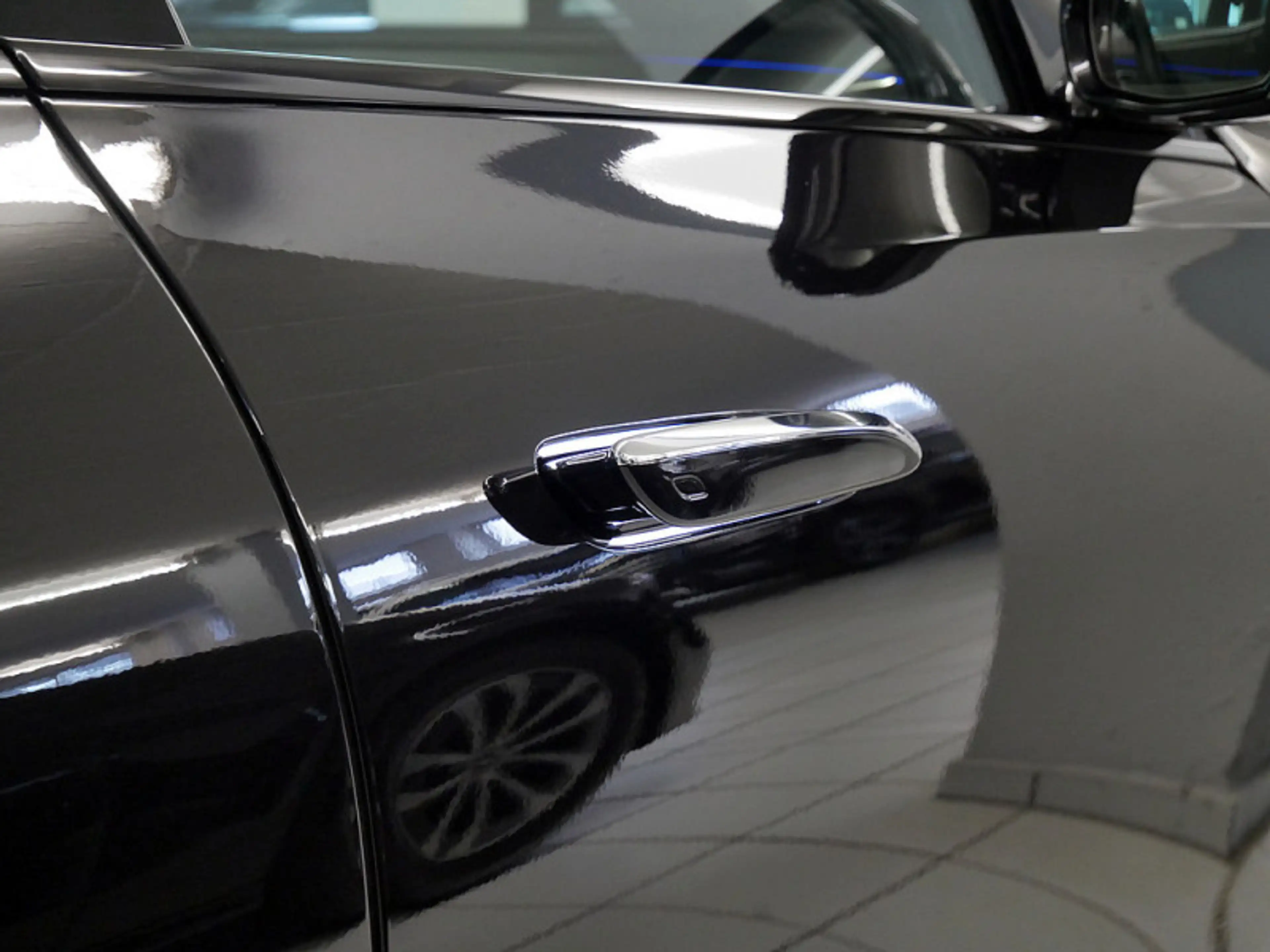 Mercedes-Benz E 200 T , AMG NIGHT AHK DISTR KAMERA PANO SPUR — photo 11