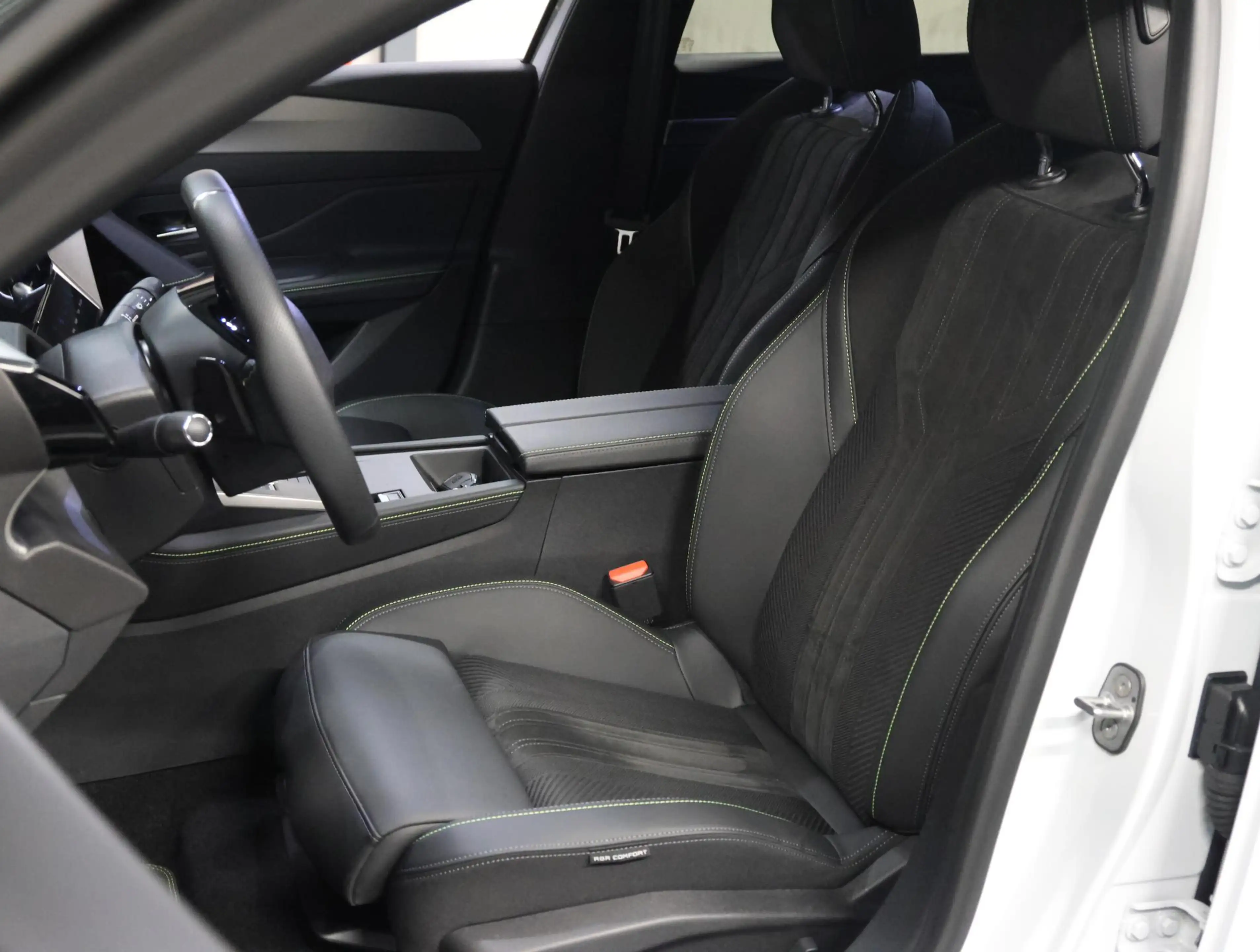 Peugeot 408 e-408 GT Avantage 58 kWh 210PK | 1ste eigenaar | A — photo 14