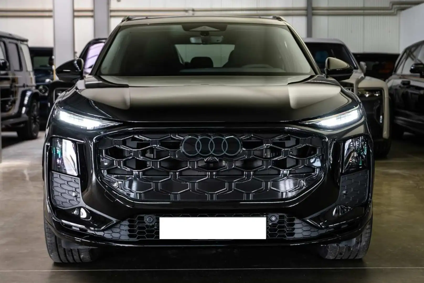 Audi Q3 TDI 110 kW S tronic S Line edition Schwarz - 1