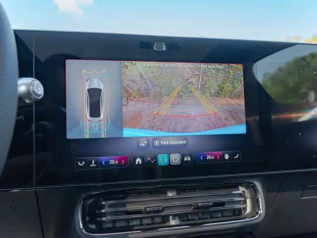 Mercedes-Benz Cla view 13