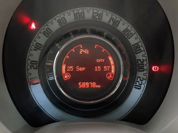 Fiat 500 1.2 Lounge 2017, foto 15