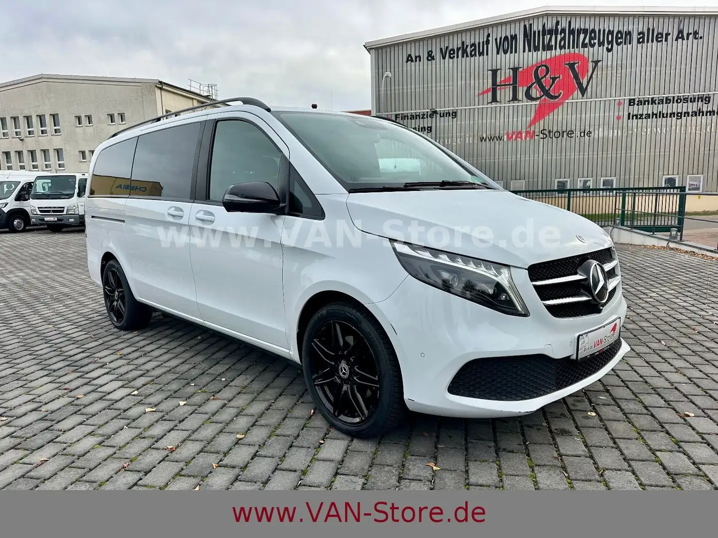 Mercedes-Benz V 300 AVA/NIGHT/MBUX/360°/BUR/LIEGPKT/TEMP/AHK Weiß - 2