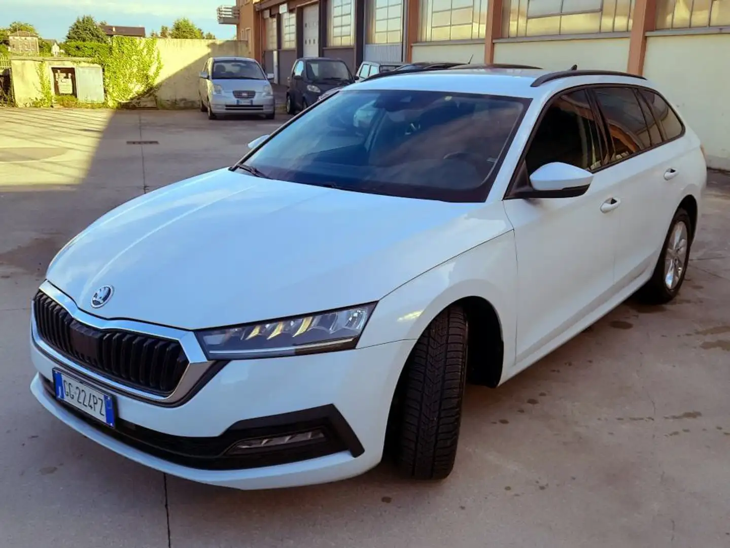 Skoda Octavia Octavia Wagon 2.0 tdi evo Executive 150cv dsg Alb - 1