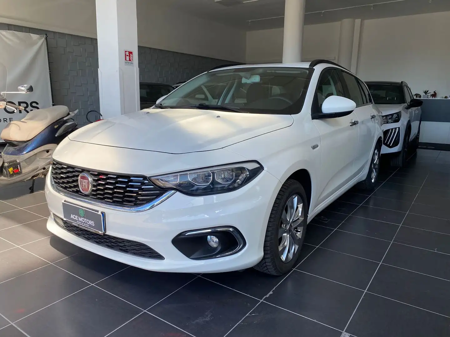 Fiat Tipo Tipo 1.3 Mjt S&S 5 porte Lounge Blanc - 1