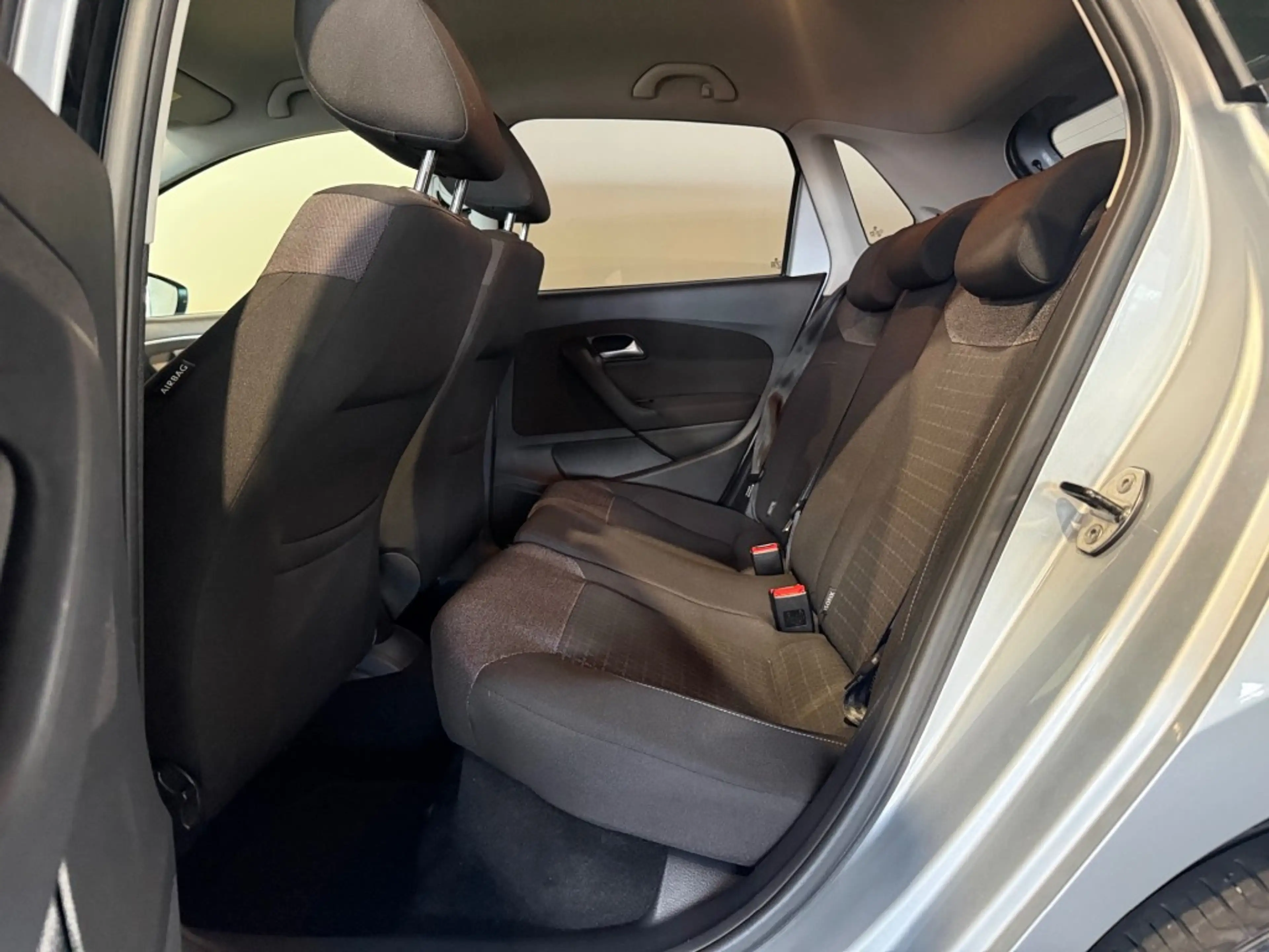 Volkswagen Polo 1.2 TSI HIGHLINE l AIRCO l 5DRS l ELEK RAMEN l CRU — photo 32
