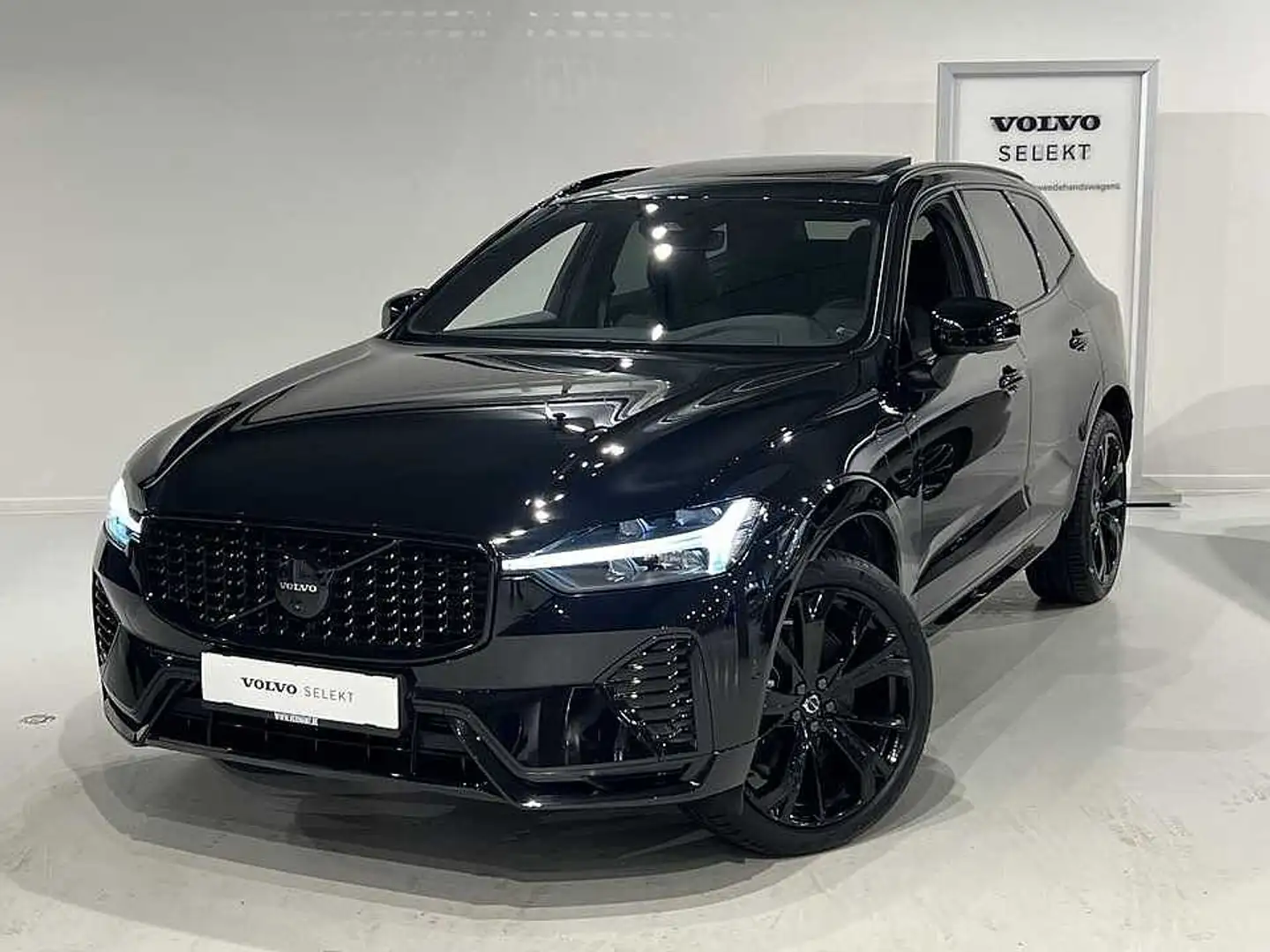 Volvo XC60 II T6 Black Edition Plus long range Zwart - 1
