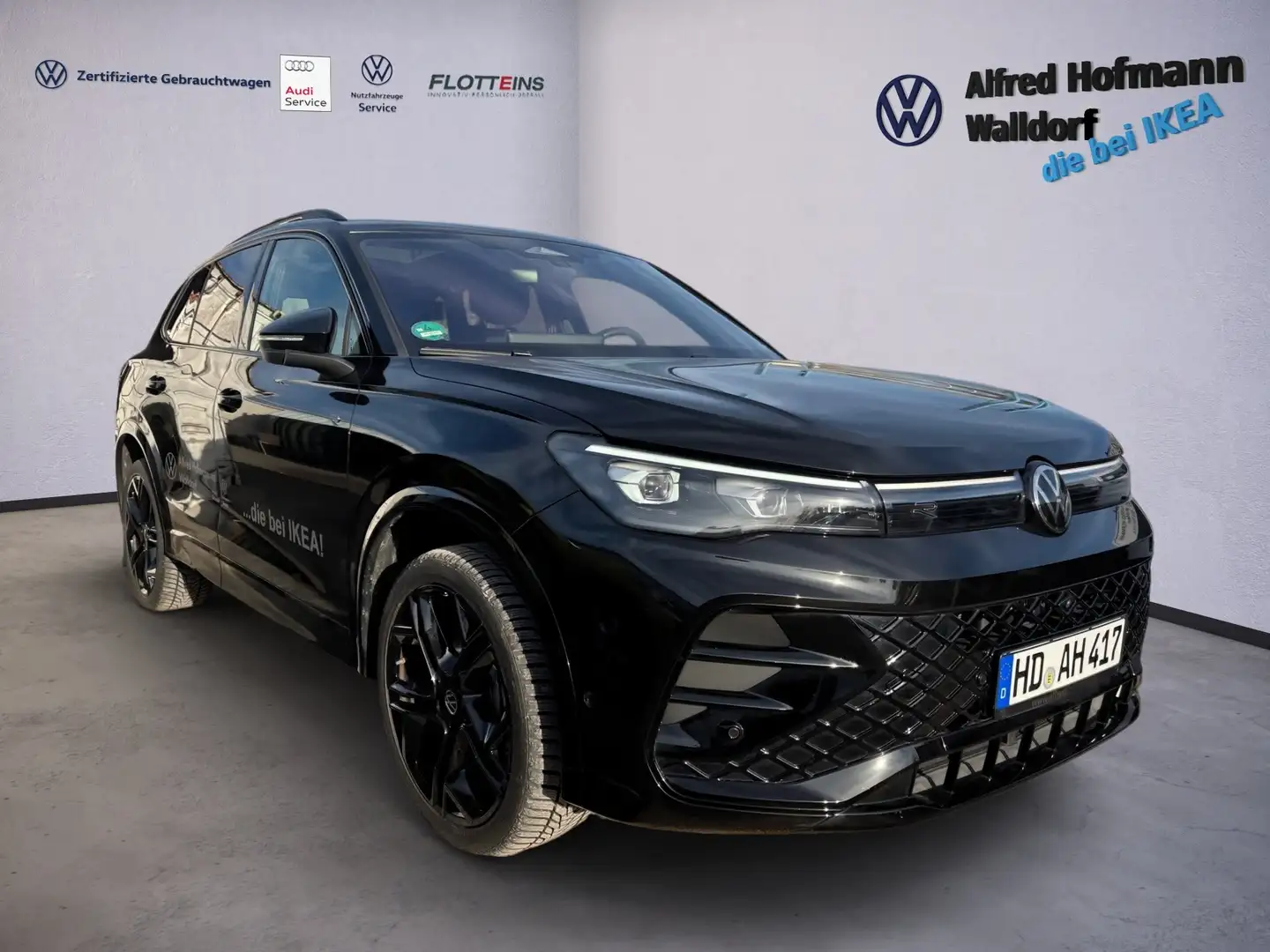 Volkswagen Tiguan 2.0 TSI R-Line DSG AHK ALLRAD PANO LED Schwarz - 2