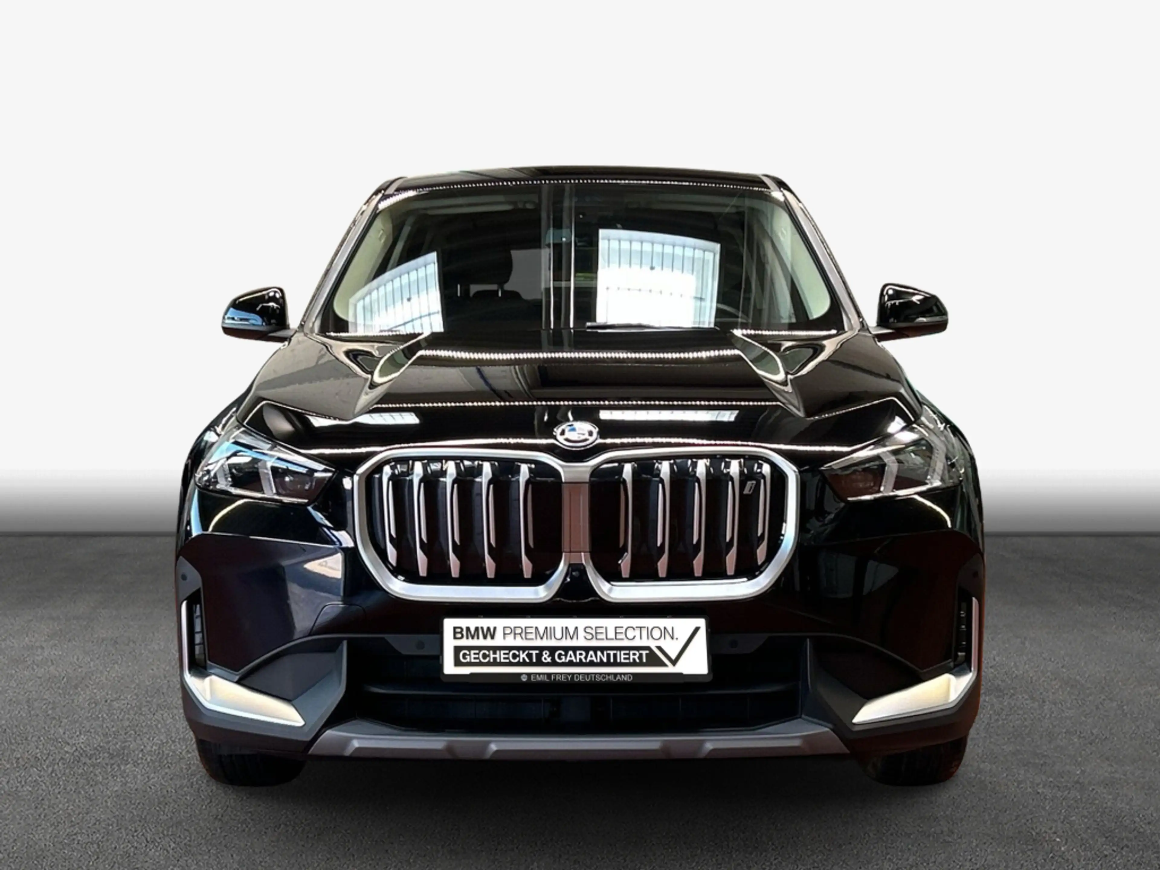 BMW iX1 xDrive30, AHK, LED, SHZ — photo 5