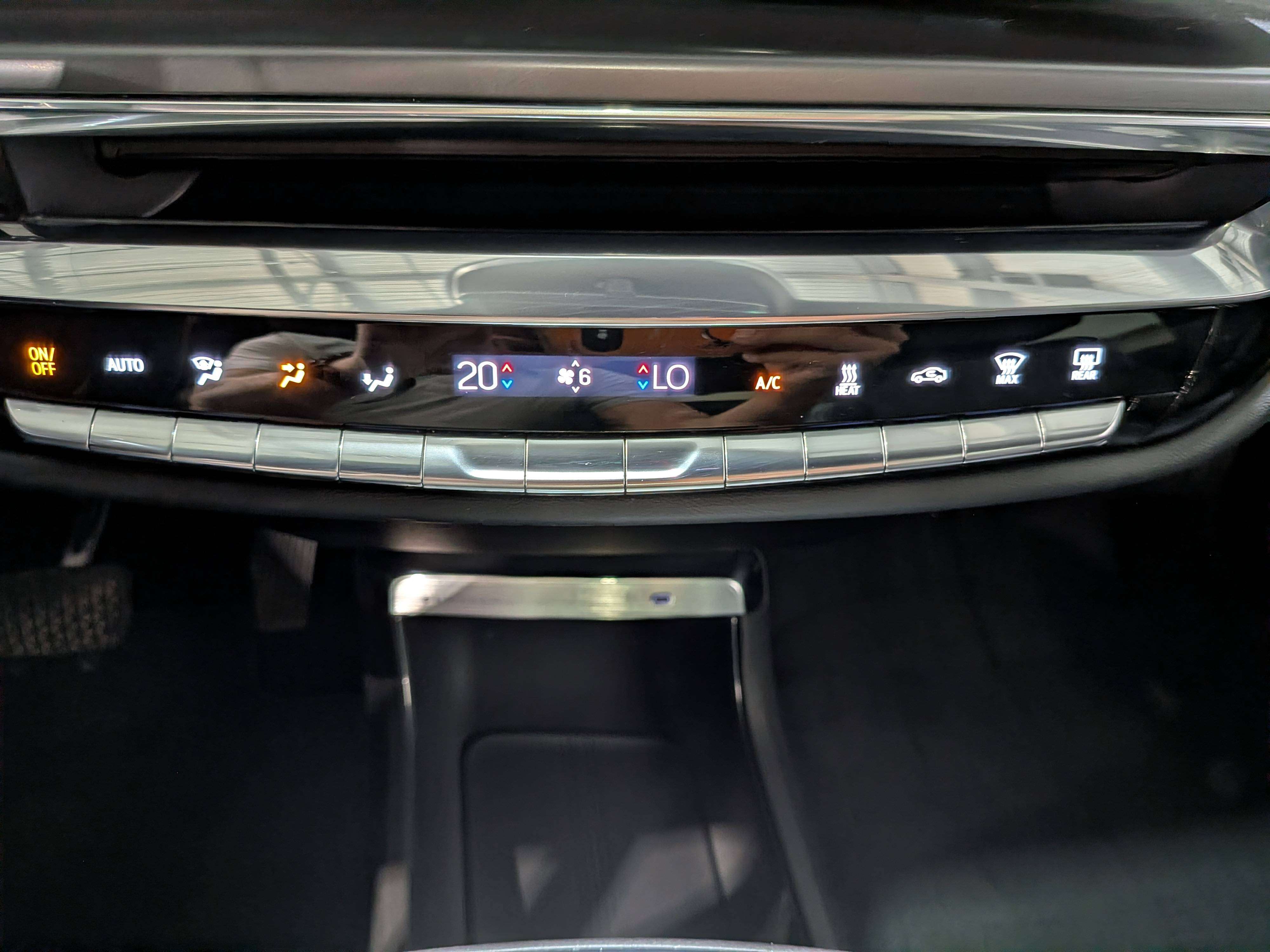 Cadillac LYRIQ 2024