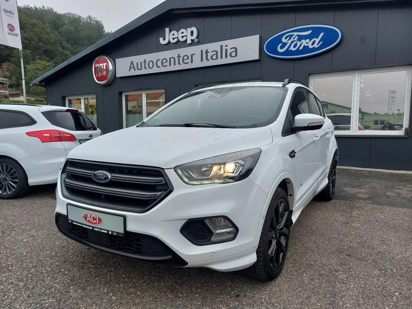 Ford Kuga ST-Line 4x4 Assistenzsysteme Weiß - 1