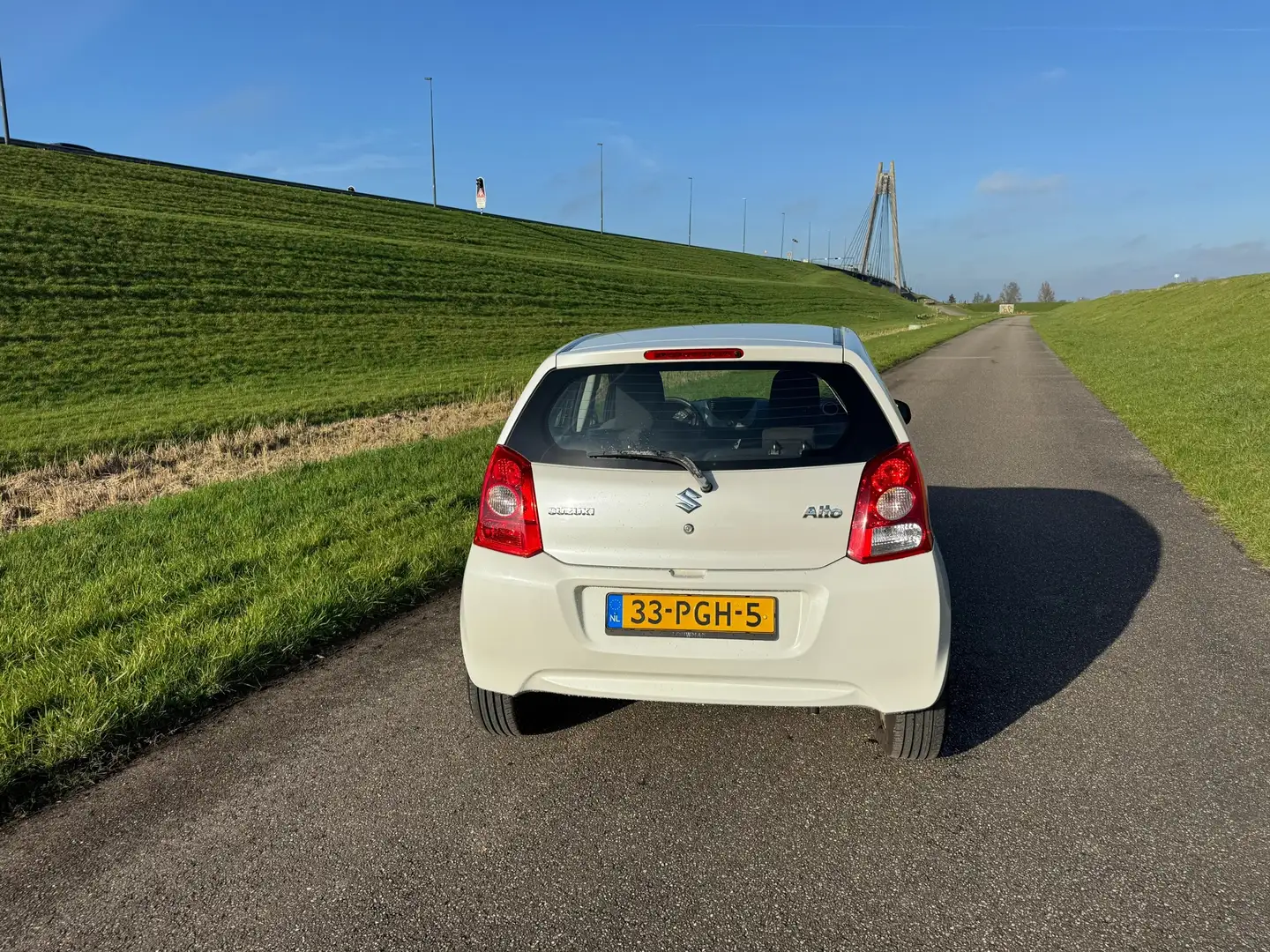 Suzuki Alto 1.0 Exclusive Wit - 2
