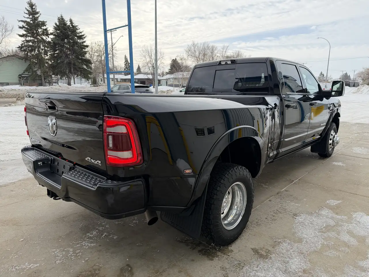 RAM 3500 снимка RAM 3500