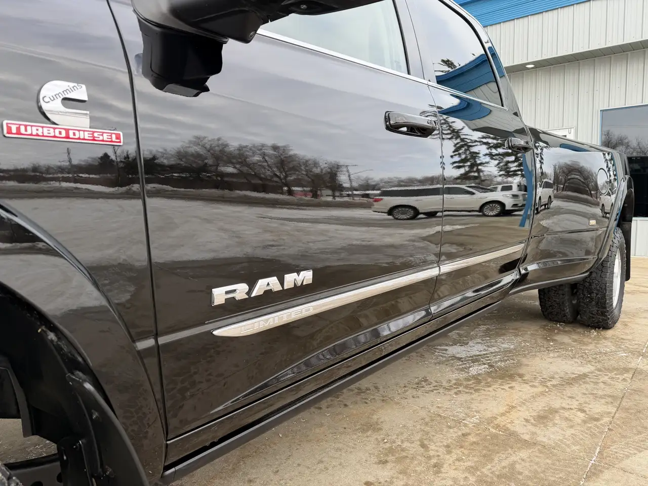 RAM 3500 снимка RAM 3500