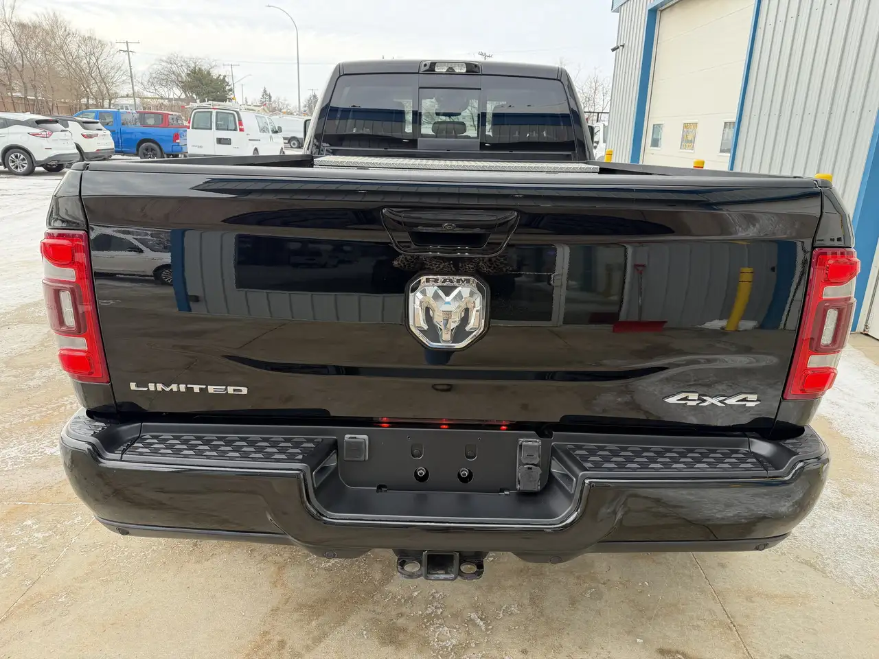 RAM 3500 снимка RAM 3500