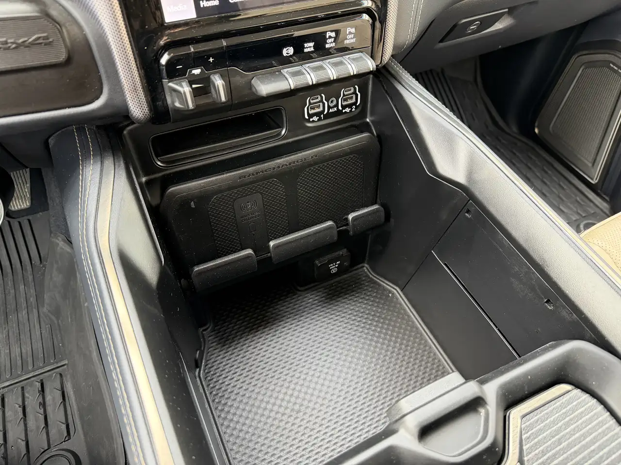 RAM 3500 снимка RAM 3500