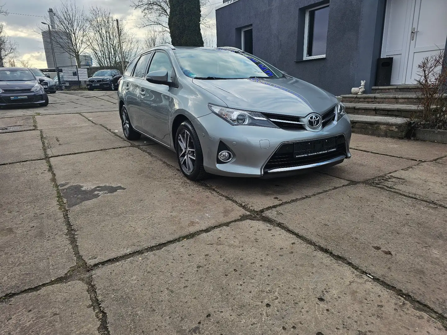 Toyota Auris Touring Sports Edition Grey - 2