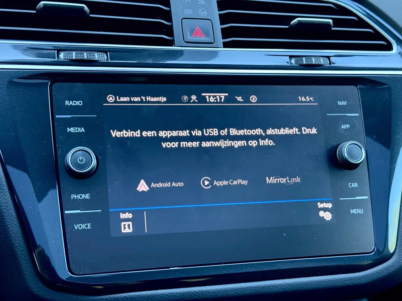 Volkswagen Tiguan 1.5 TSI R-Line Pano/Trekhaak/360/Sfeer 21