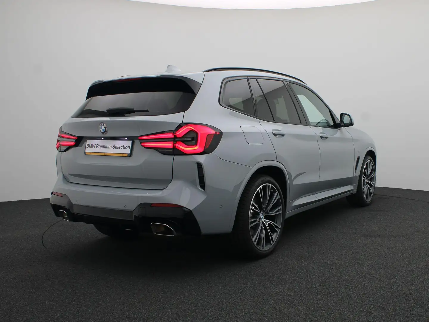 BMW X3 xDrive30i High Executive | M Sportpakket | Trekhaa Grijs - 2