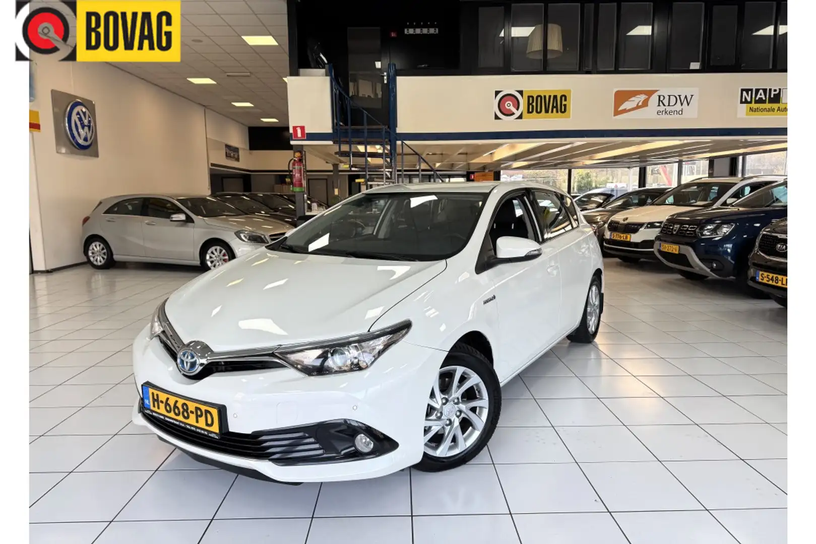Toyota Auris 1.8 Hybrid Dynamic Bovag Garantie Fehér - 1