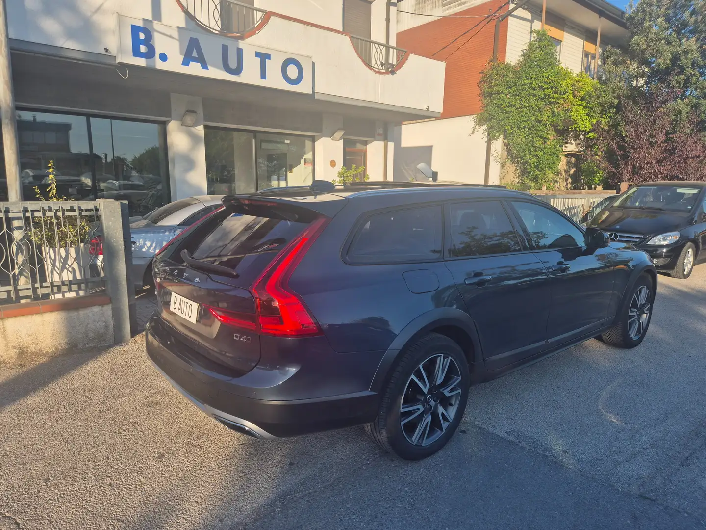 Volvo V90 Cross Country V90 2016 Cross Country 2.0 d4 Plus awd geartr.my20 Blu/Azzurro - 2
