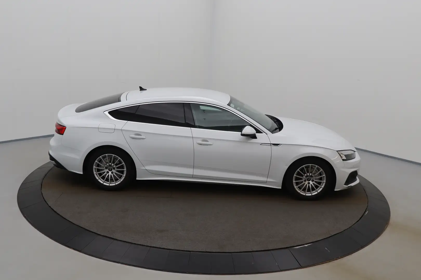 Audi A5 Sportback 35 TFSI S-Tronic Business+ Ed. LEDER/CUI Wit - 2