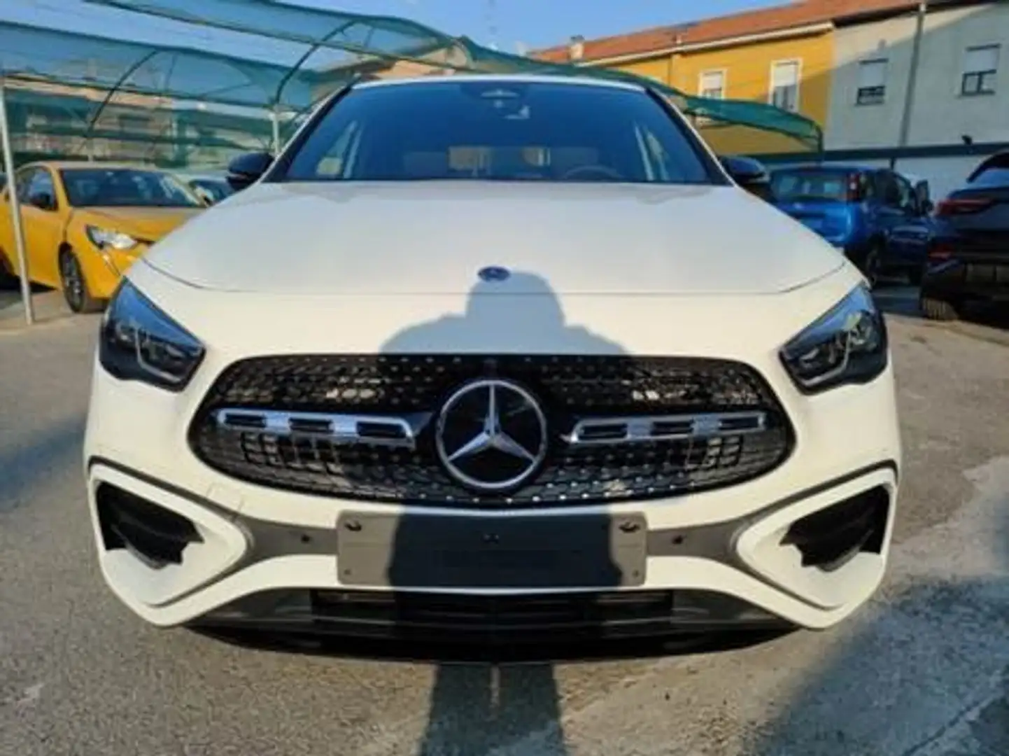 Mercedes-Benz GLA 200 d AMG Line Advanced Plus auto Bianco - 2