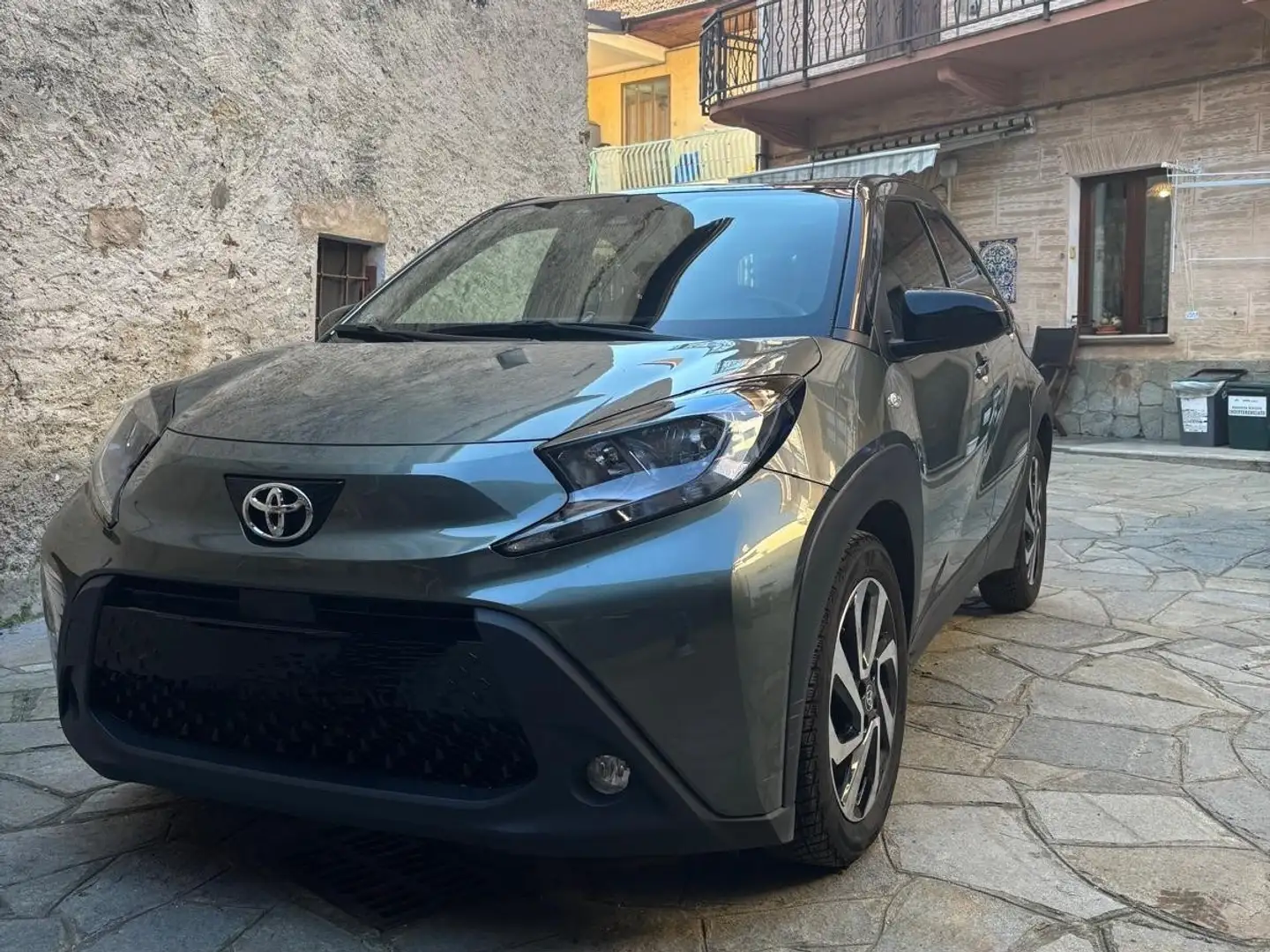 Toyota Aygo X 1.0 Undercover 72cv - 1