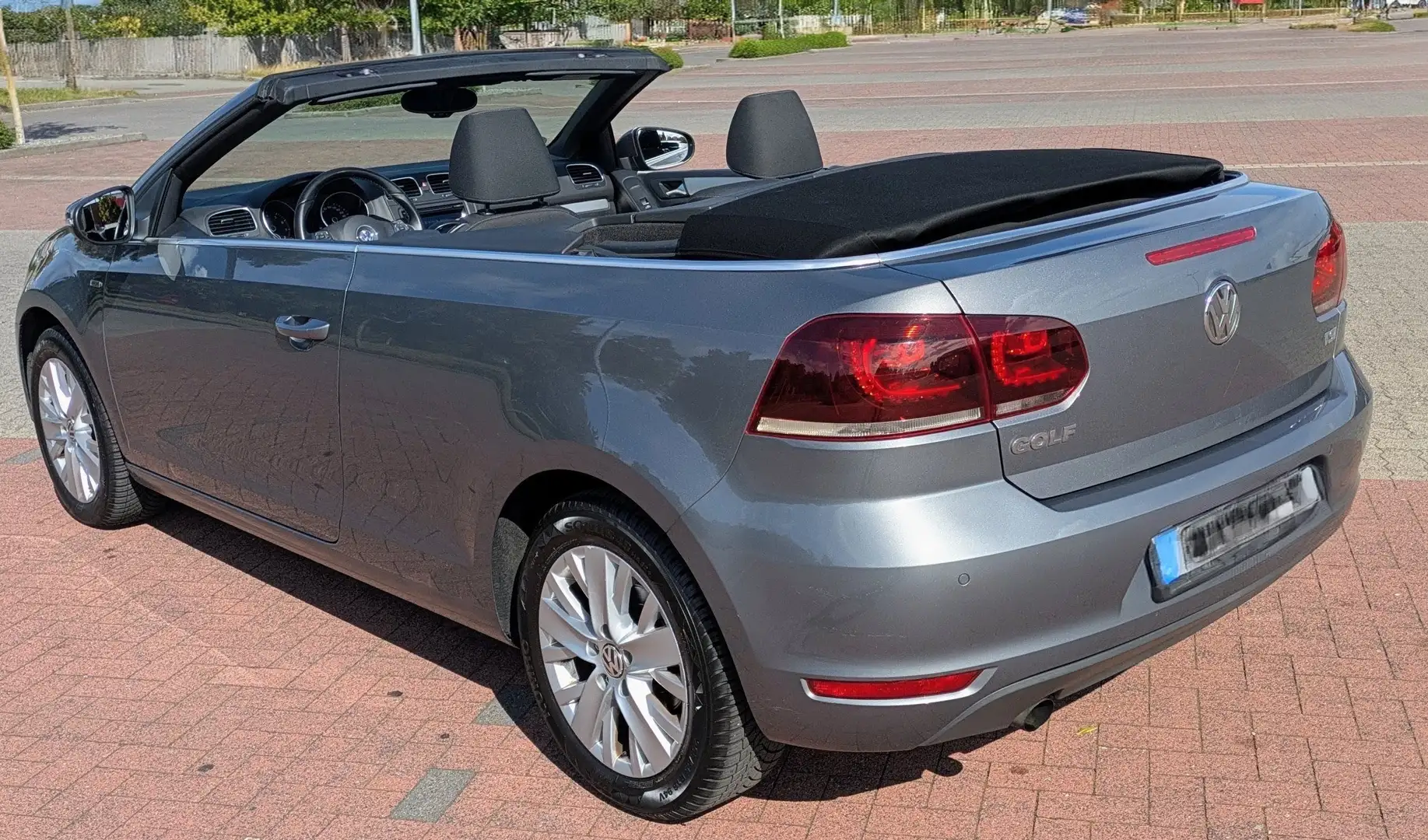 Volkswagen Golf Cabriolet 1.2 TSI Cup Grau - 1