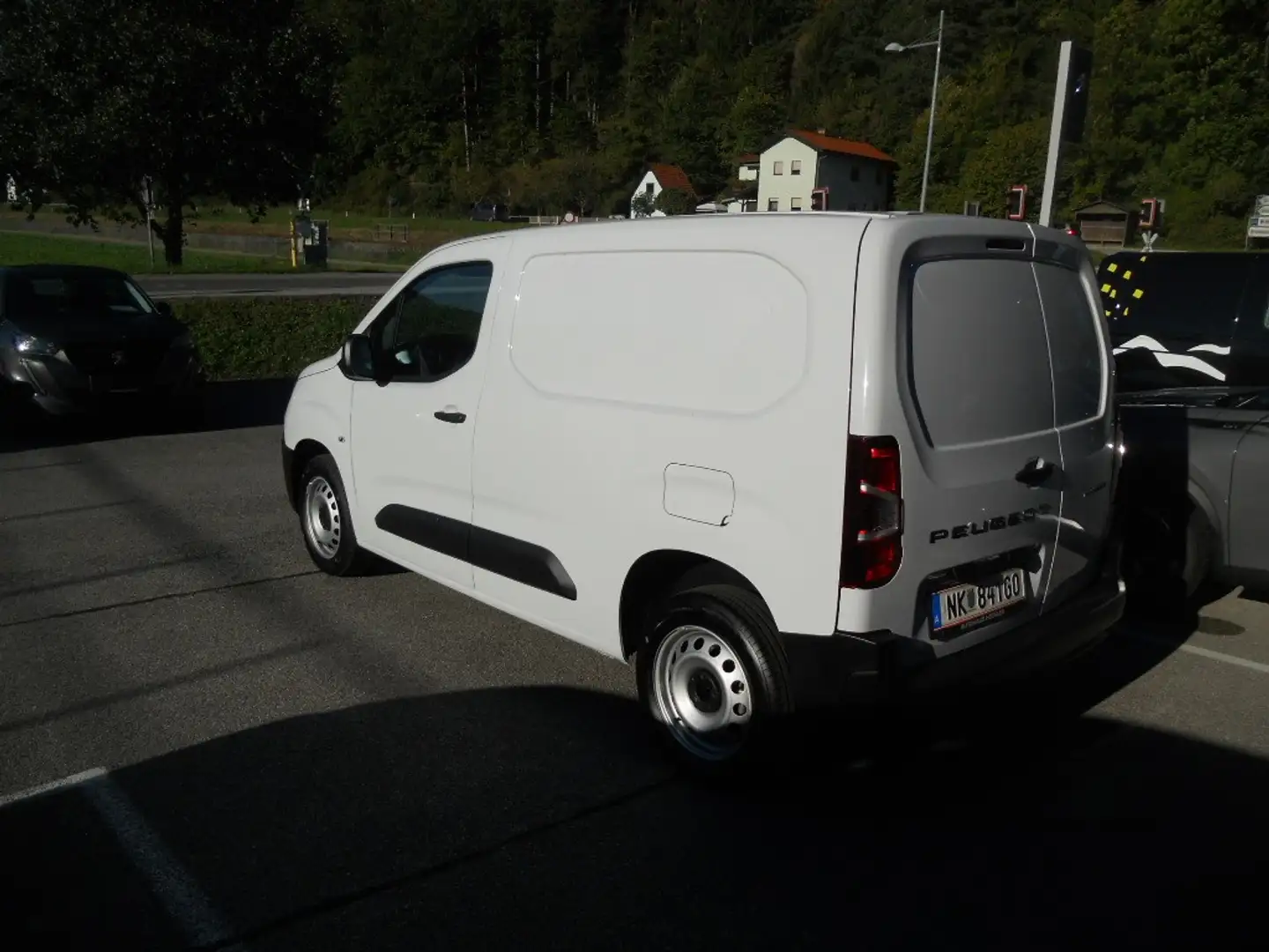 Peugeot Partner Partner Standard L1 BlueHDi 100 S&S Erh.Nutzlast Weiß - 2