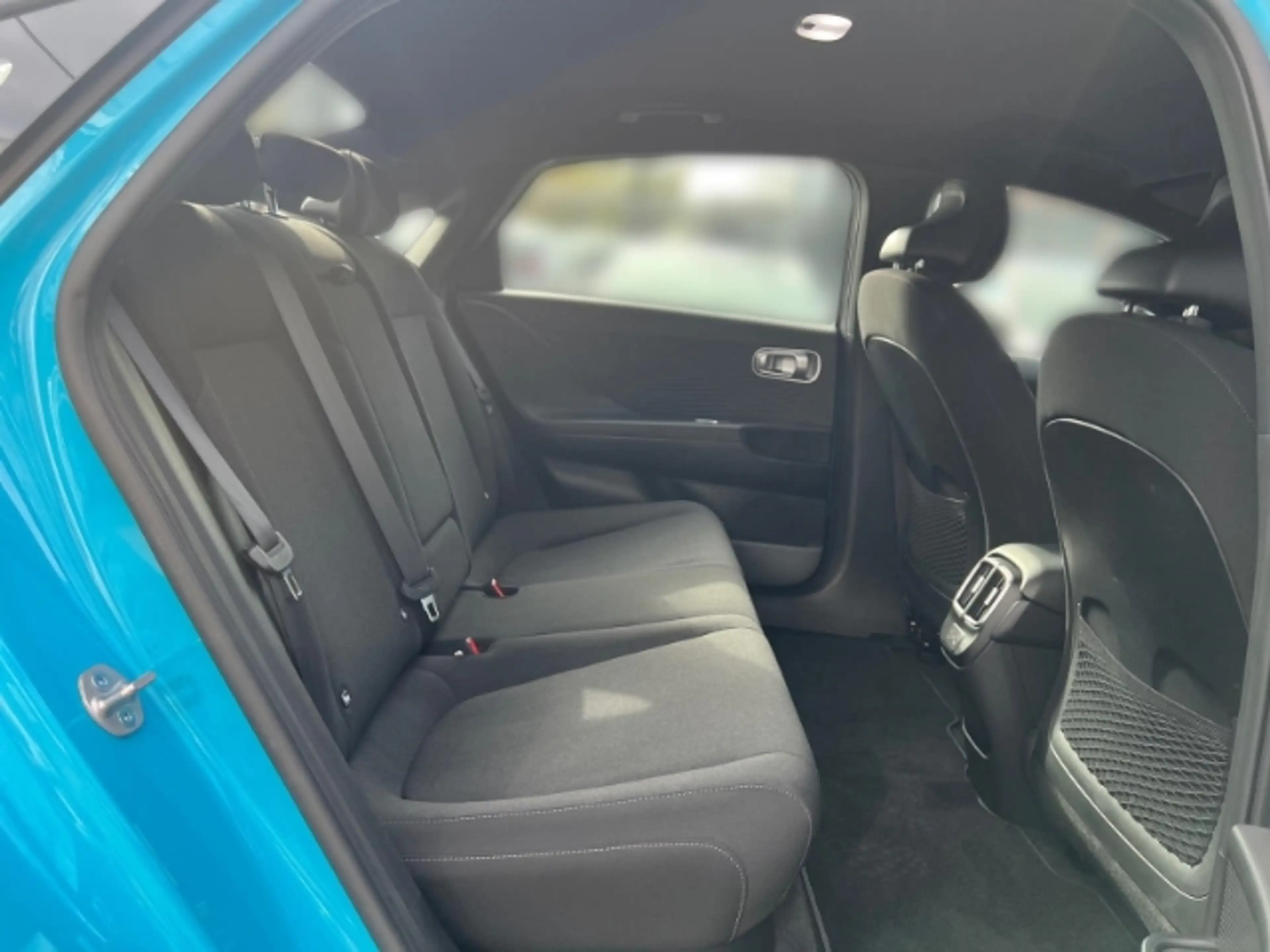 Hyundai IONIQ 6 Basis Elektro Navi Digitales Cockpit LED ACC El. H — photo 13
