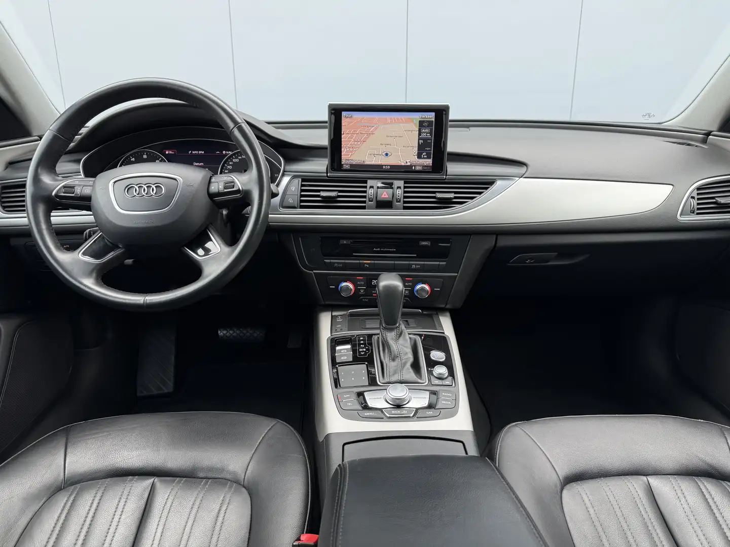 Audi A6 Limousine 1.8 TFSI ultra Lease Edition Automaat Ca Blauw - 2