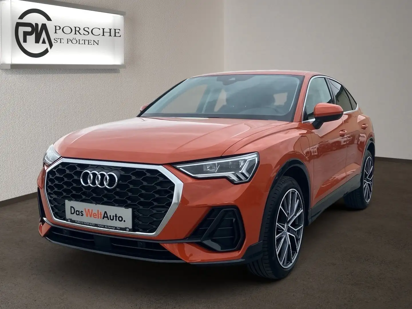 Audi Q3 e-tron 45 TFSI e Naranja - 2