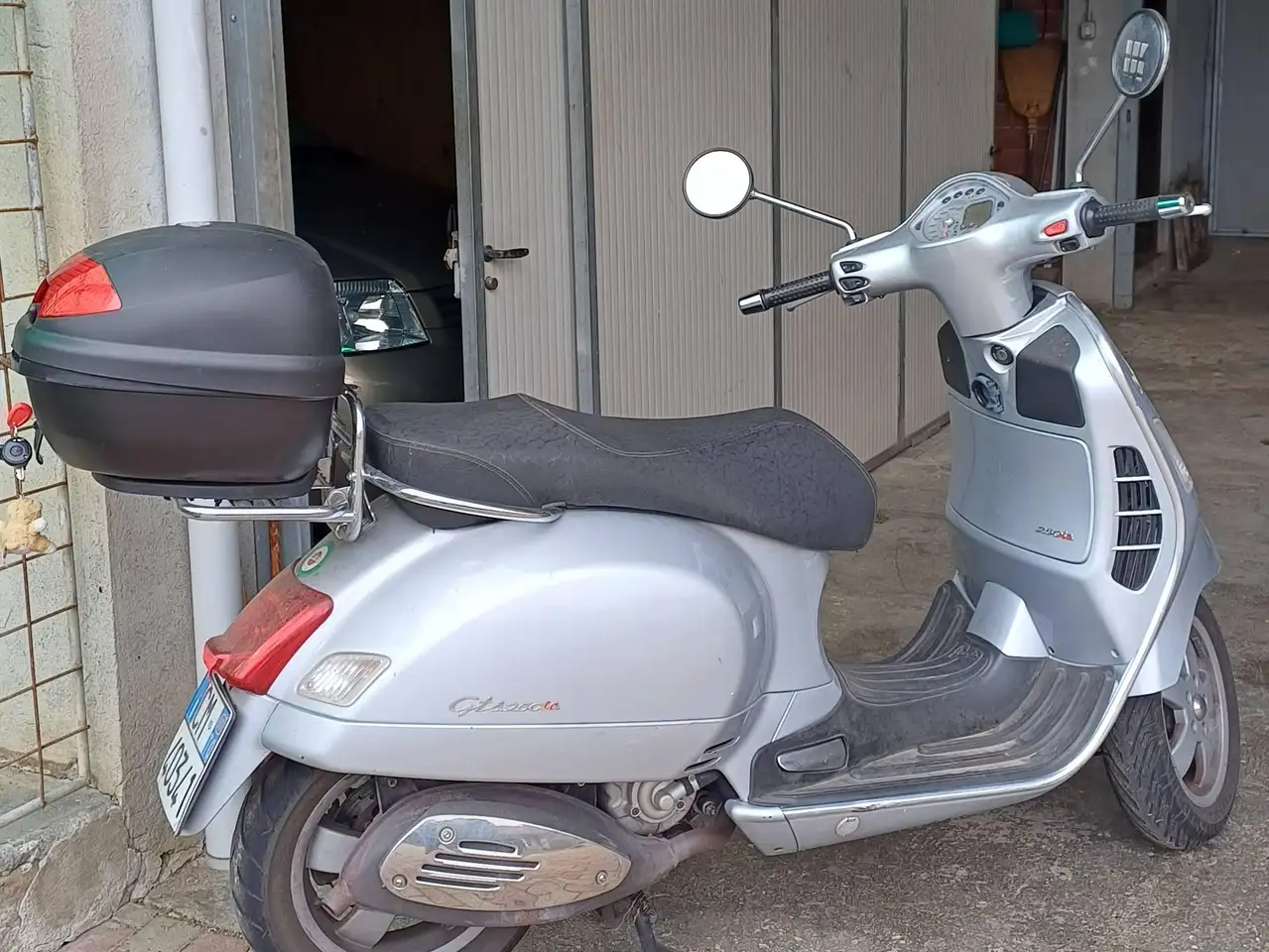 Piaggio GTS 250