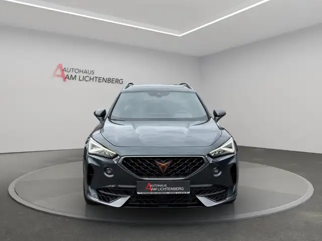 Cupra Formentor view 3