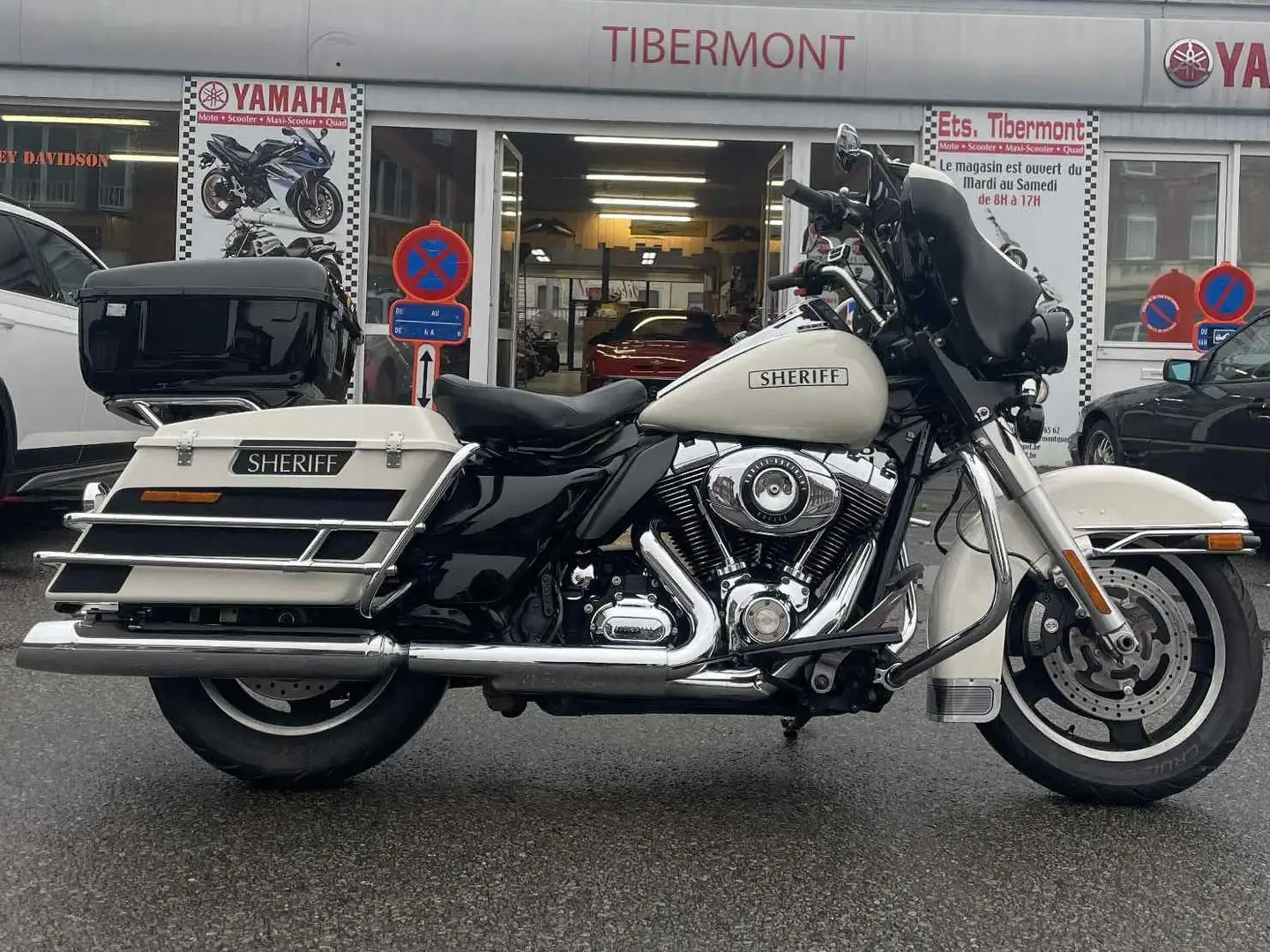 Harley-Davidson Road King Police Blanc - 1