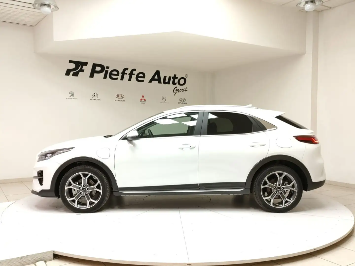 Kia XCeed MY21 PHEV 1.6 GDI HIGHTECH AD Bianco - 2