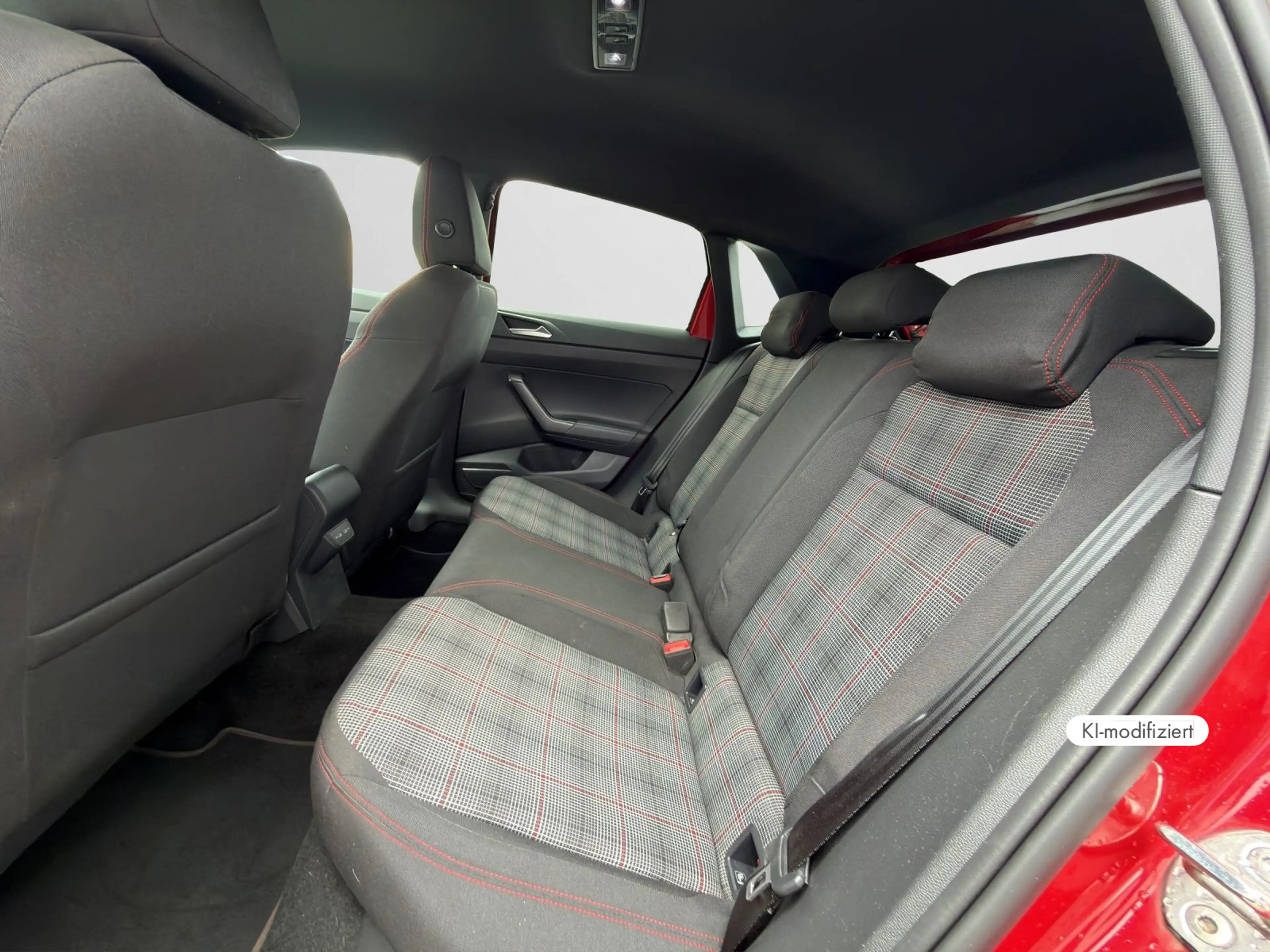 Volkswagen Polo GTI 2.0 TSI DSG MATRIX IQ-DRIVE NAVI RFK — photo 15