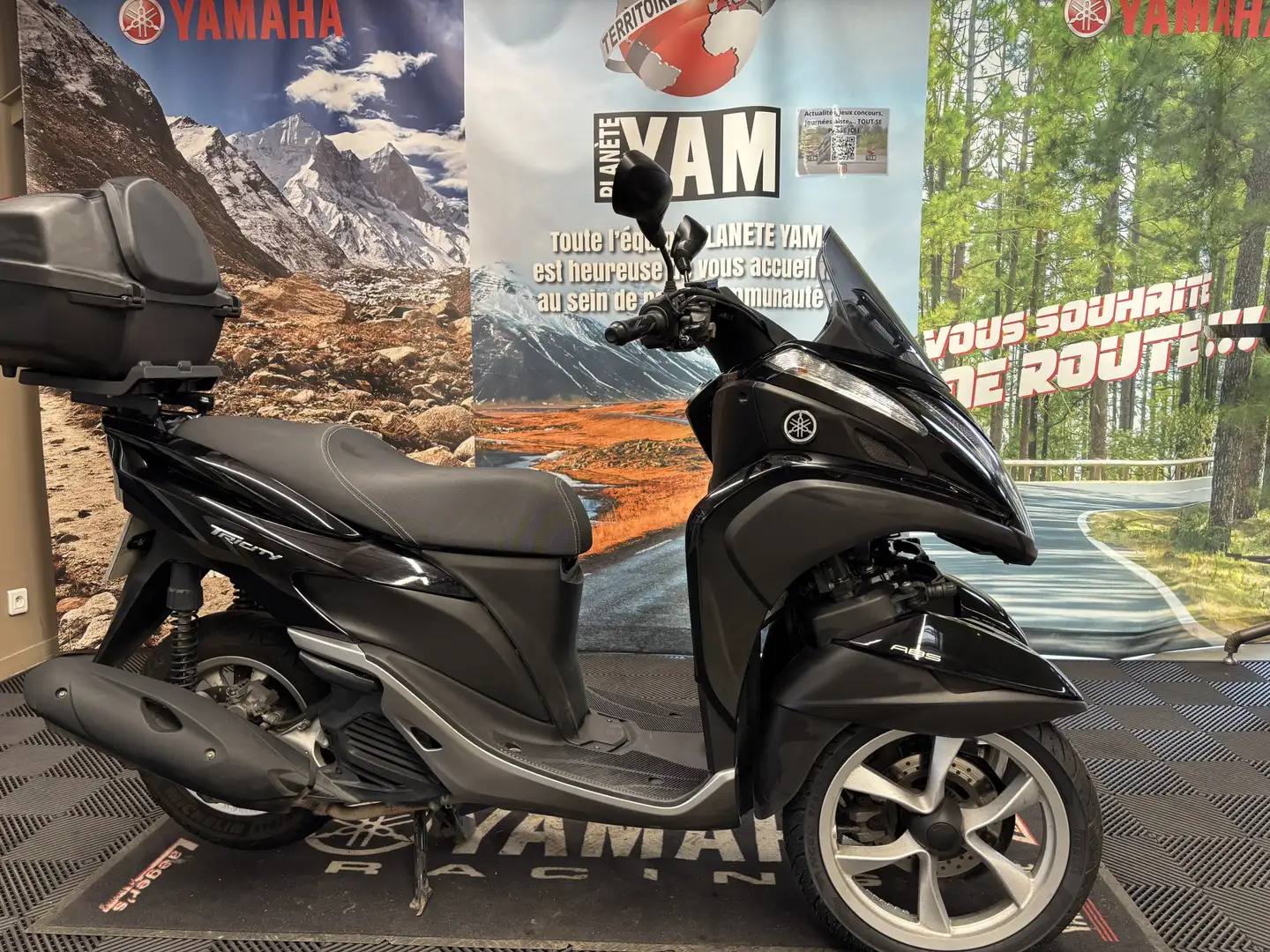 Yamaha TriCity Noir - 1