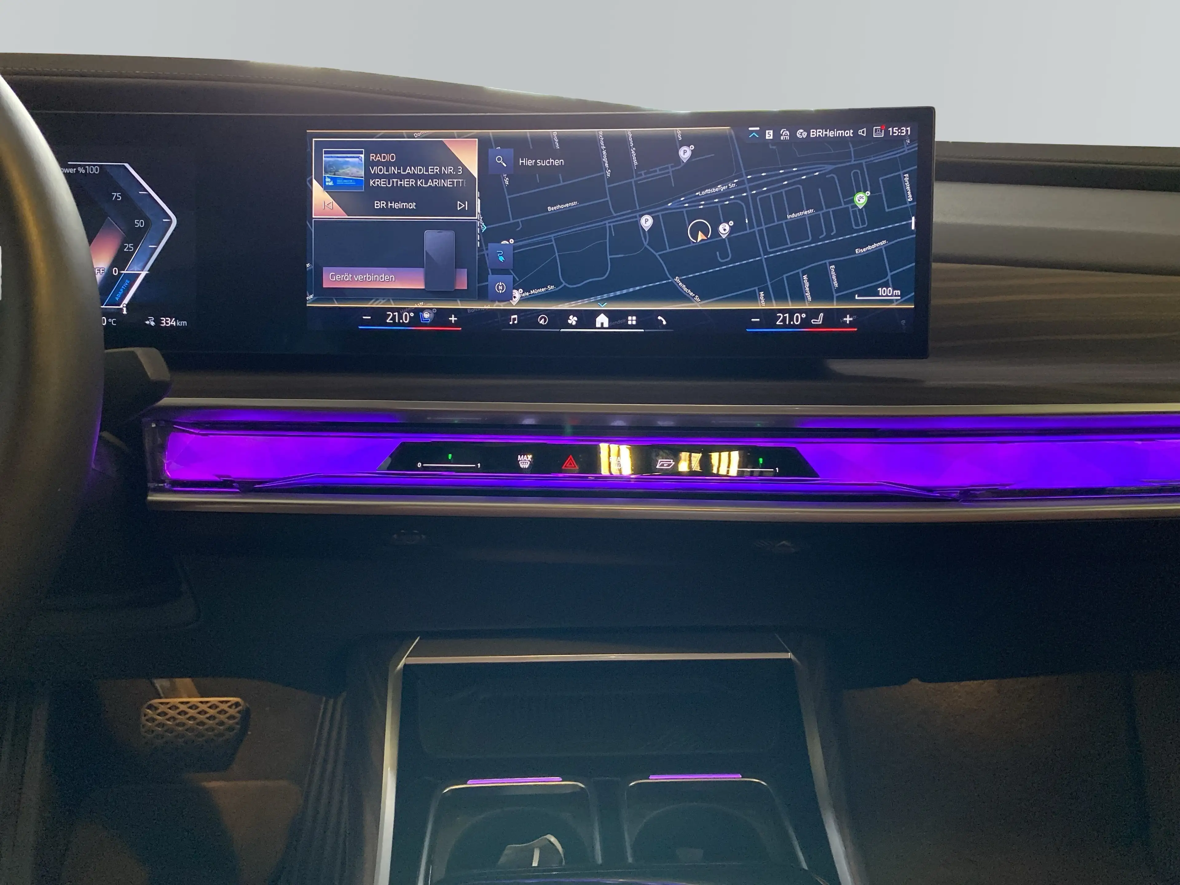 BMW i7 xDrive60 Limousine — photo 13
