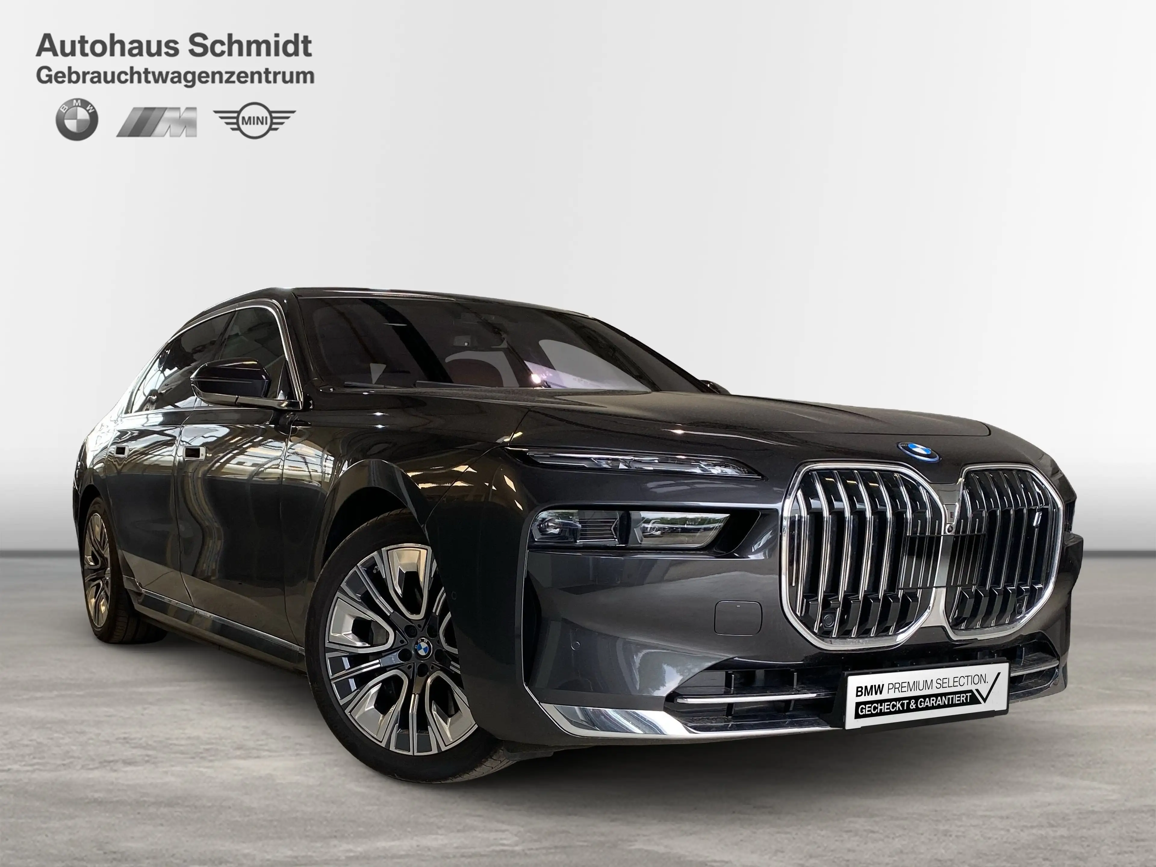 BMW i7 xDrive60 Limousine — photo 6