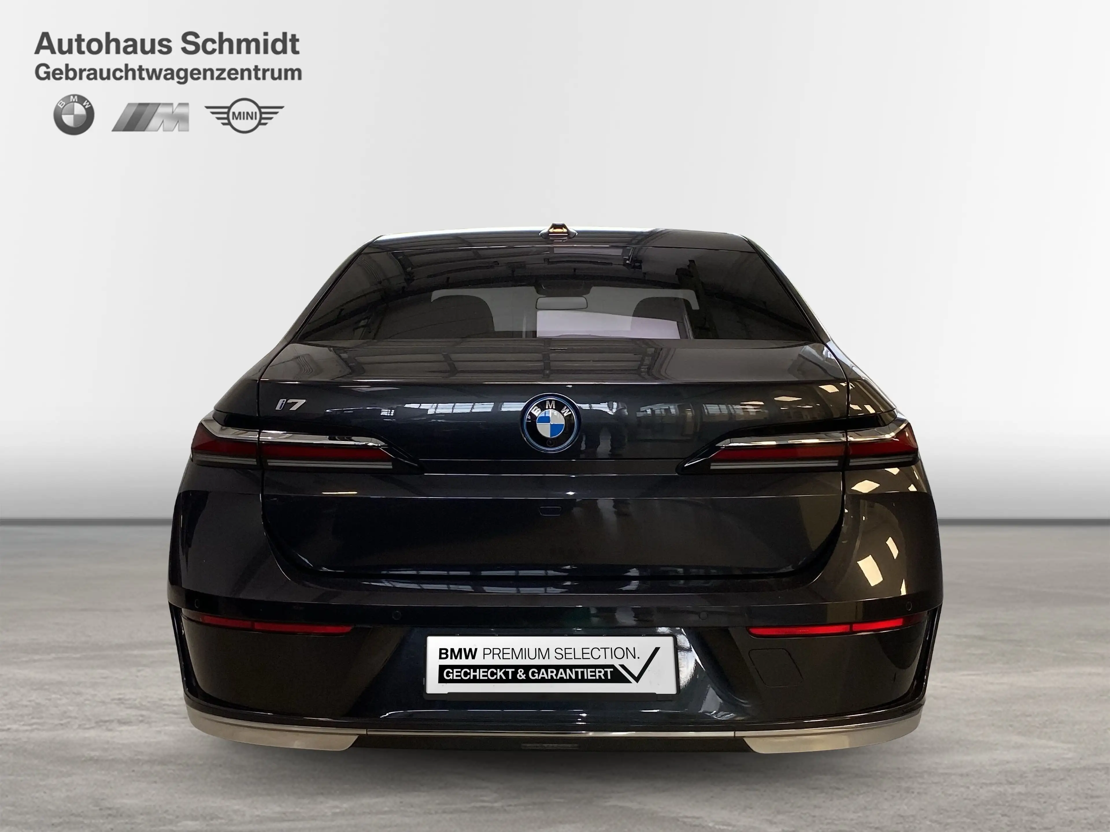 BMW i7 xDrive60 Limousine — photo 4