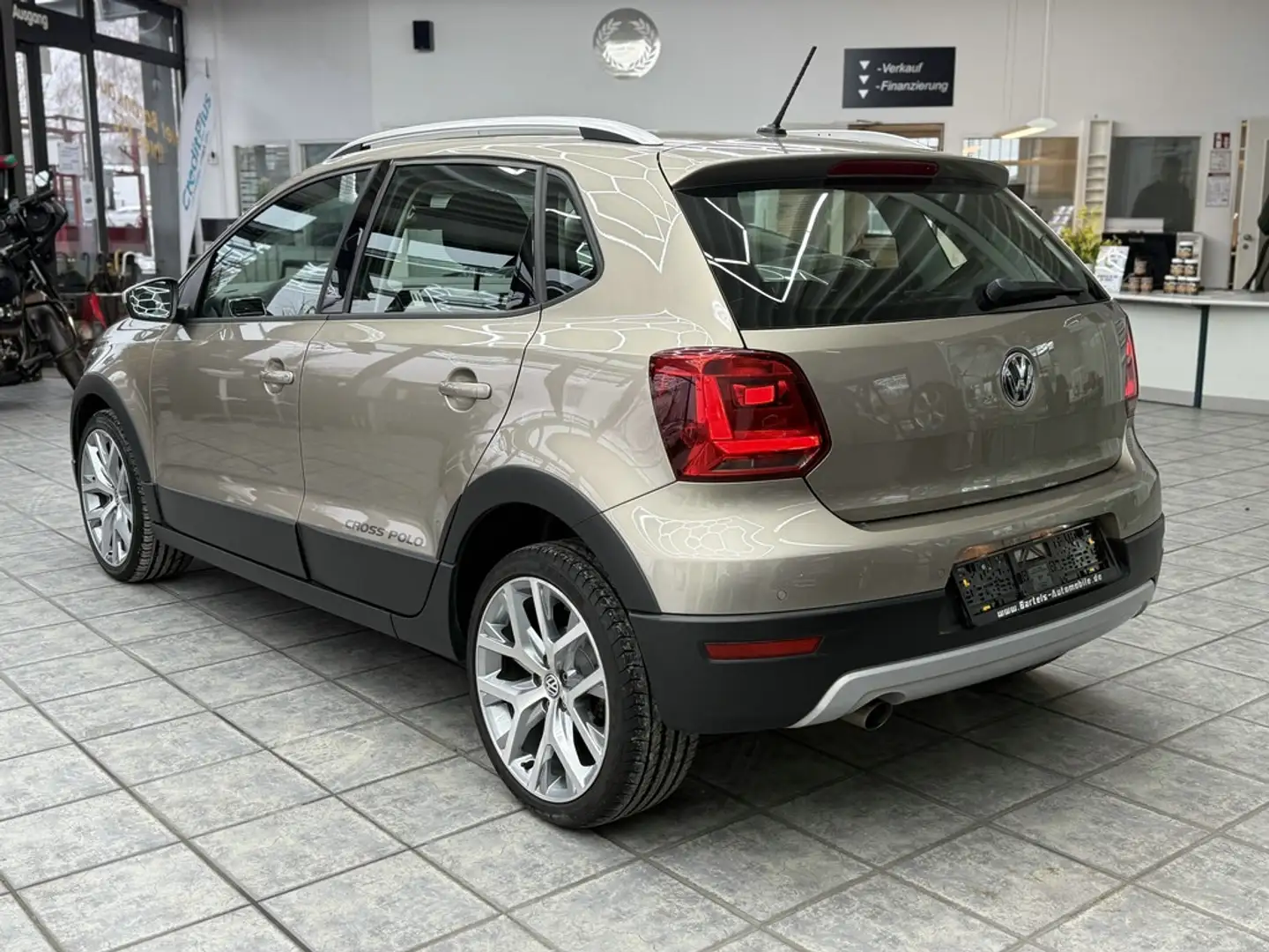Volkswagen Polo 1.2 TSI CrossPolo, Klimaautom., Sitzheiz. Beige - 2