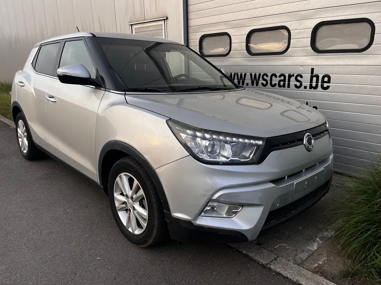 SsangYong Tivoli 1.6 e-XDi / AUTOMATIC/ ALU / NAV / CAMERA / CRUISE Argent - 1
