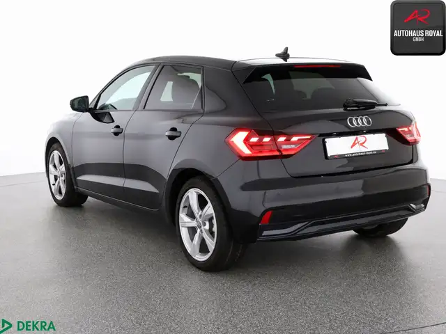 Audi A1 view 3