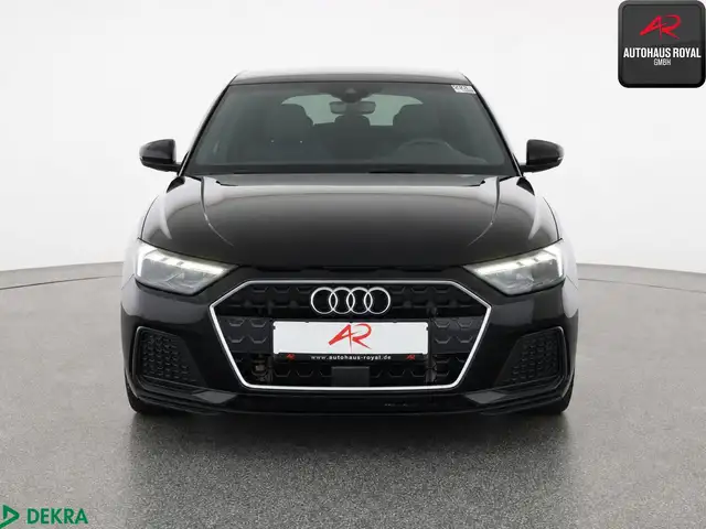 Audi A1 view 8